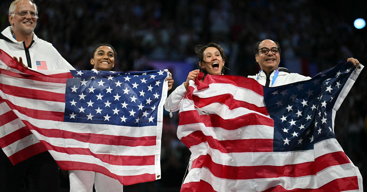 American Lee Kiefer wins 2nd gold in women's foil fencing; teammate Lauren Scruggs makes history with silver medal