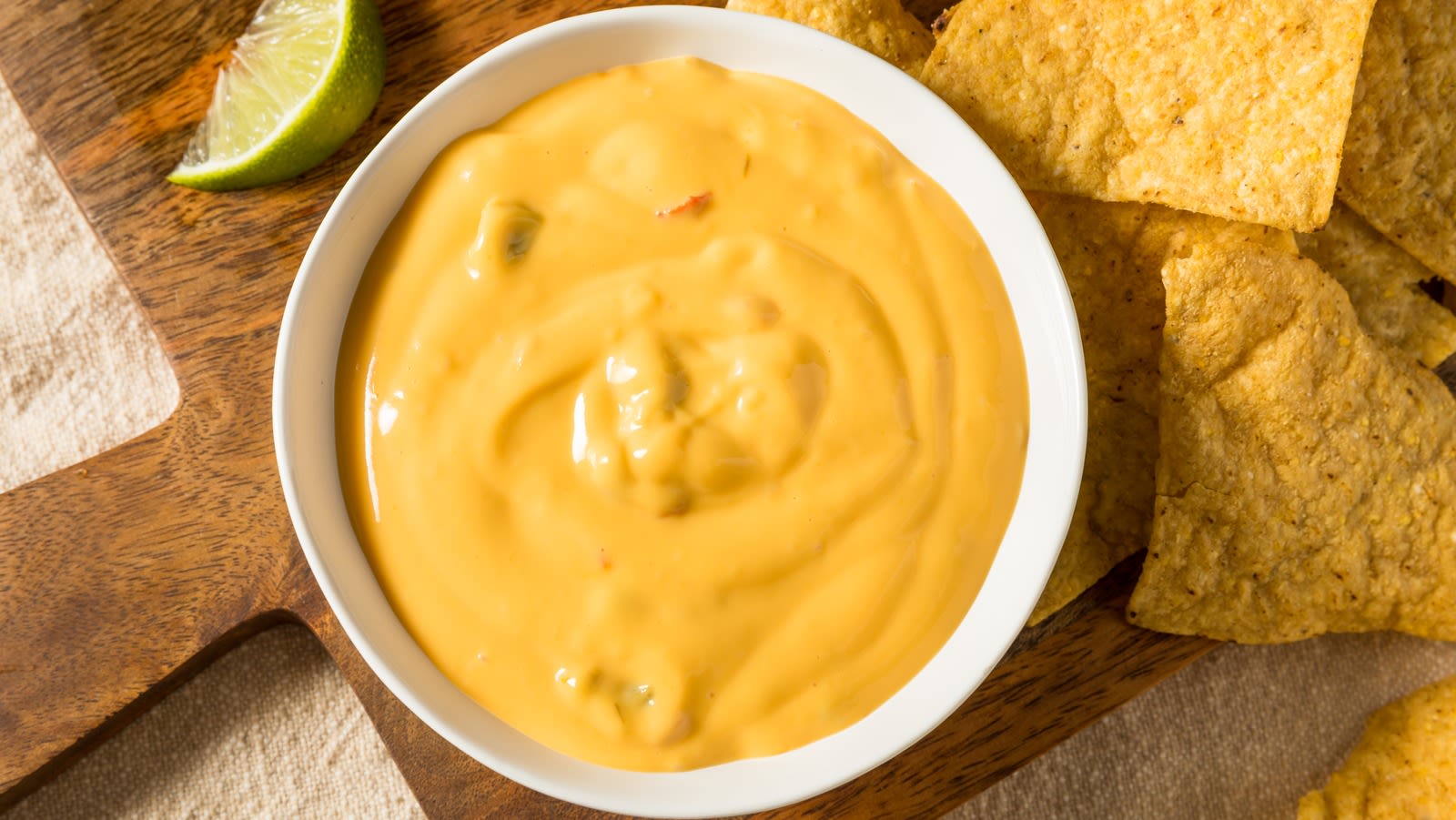 For Movie Theater-Style Nacho Cheese Sauce, Add This Spicy Ingredient
