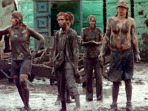 Woodstock ‘99: la desastrosa vuelta del festival que marcó la historia de la música y terminó con muertes e incendios