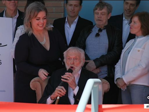 Dick Van Dyke and wife Arlene honored by Malibu High School with theater in their name