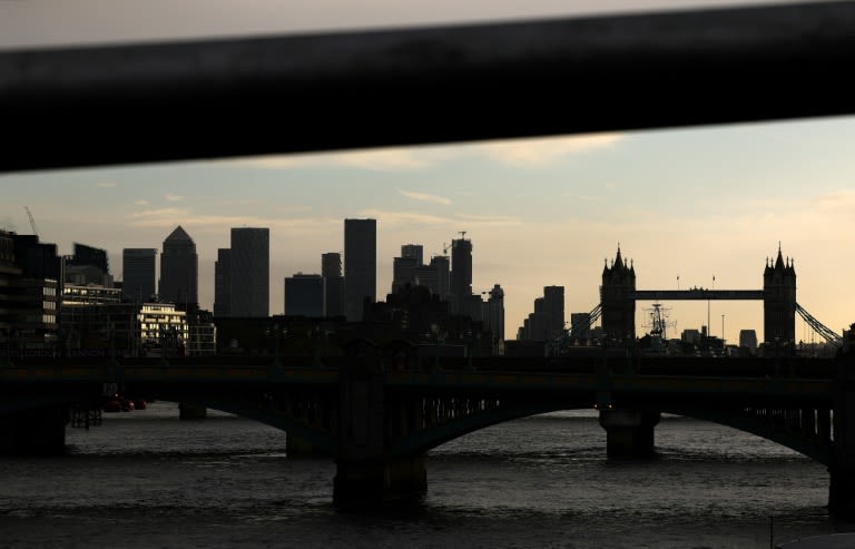 UK economy exits recession ahead of election