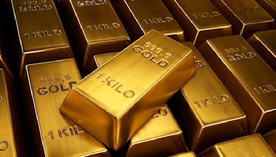 Gold price gains boosted by dovish Fed bets