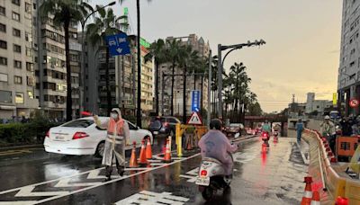 台南暴雨地下道積水一度封閉 水利局：鐵路地下化施工影響通洪