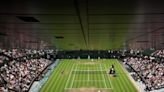 La jornada del sábado en Wimbledon comienza con una retirada