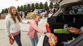 Tarrant Area Food Bank distributes Thanksgiving meals to thousands at AT&T Stadium