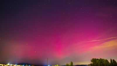 El "cazador de cometas" captura la aurora boreal en el cielo de Vallés