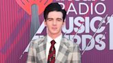 Nickelodeon responde a 'Quiet on Set', pero Drake Bell no está convencido - La Opinión