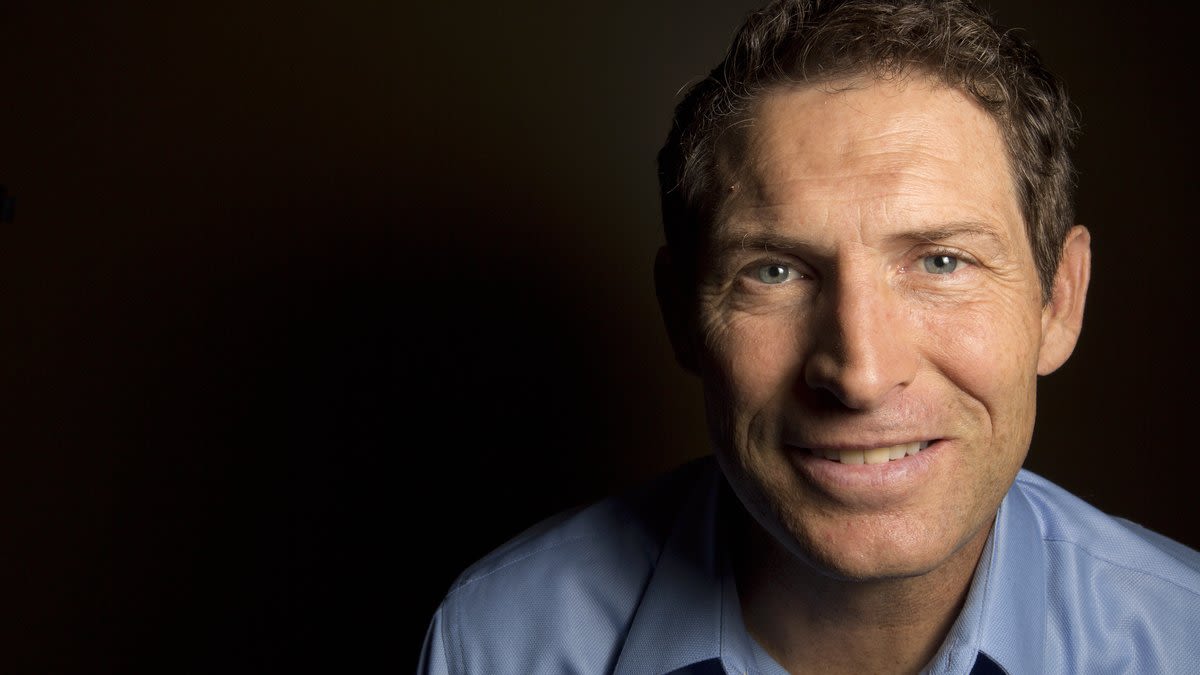 Steve Young is interested in sports tech, not an NFL stake