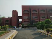 Maitreyi College