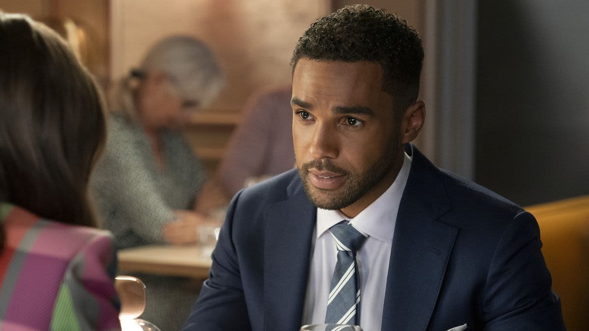 Here's why 'Emily in Paris' star Lucien Laviscount calls season 4 'a beautiful train wreck'