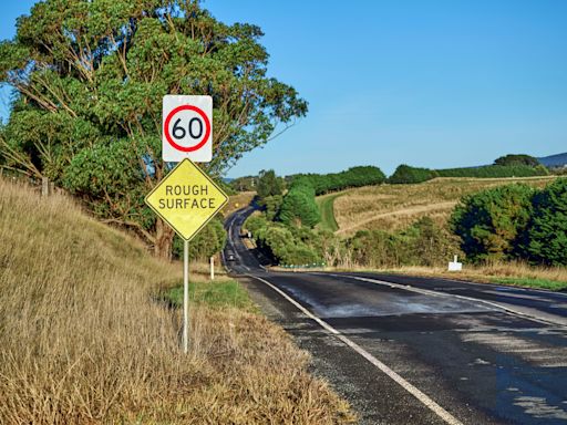 Potholes, dangerous driving, narrow lanes: Victoria's worst roads revealed