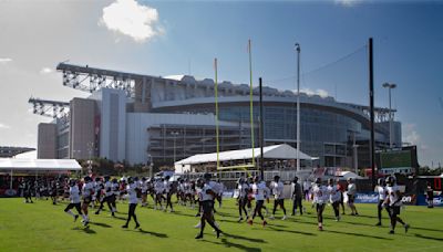 Texans training camp: Fight finally breaks out on Day 6