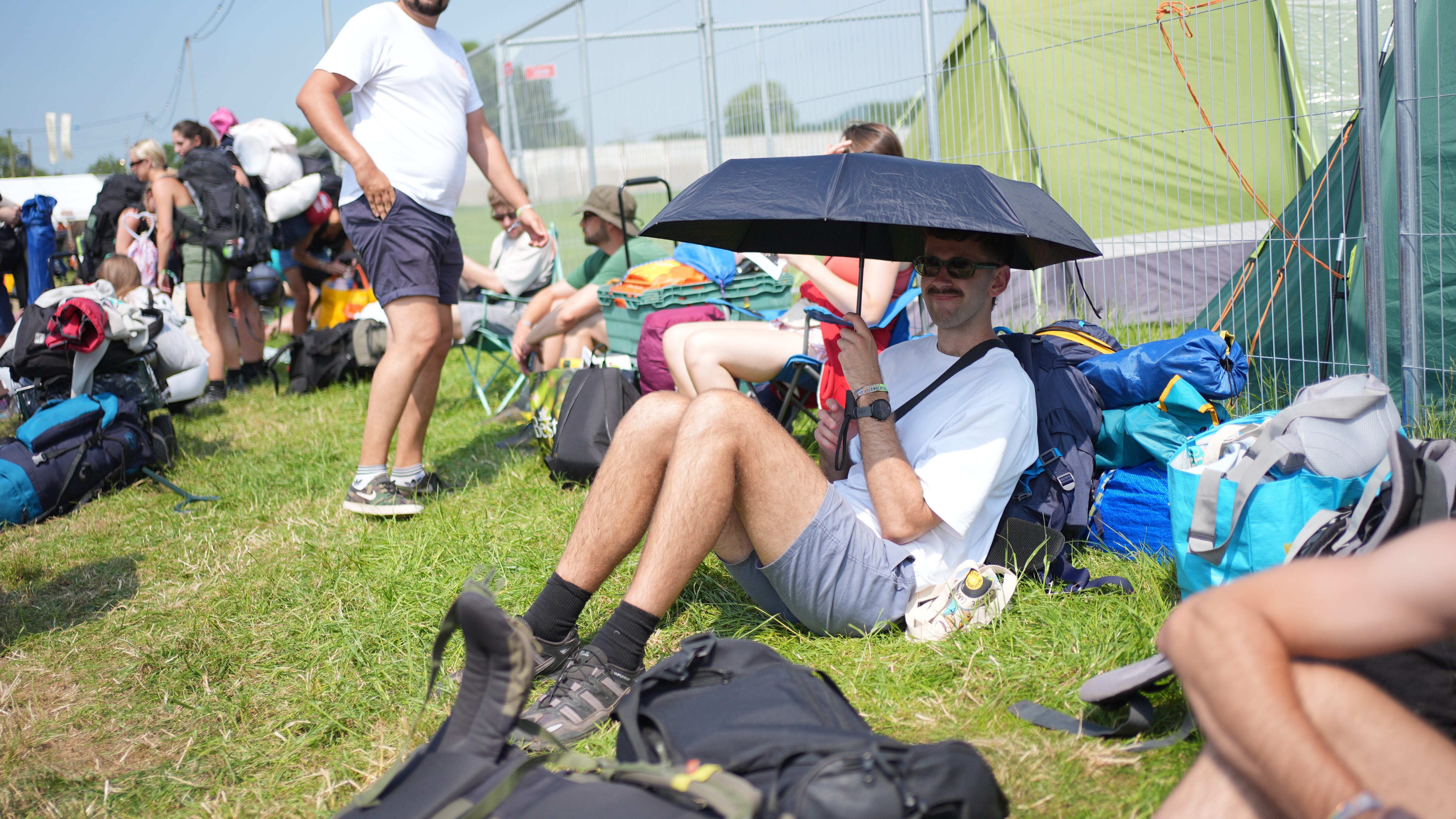 Some rain but no washout expected as thousands more set to arrive at Glastonbury