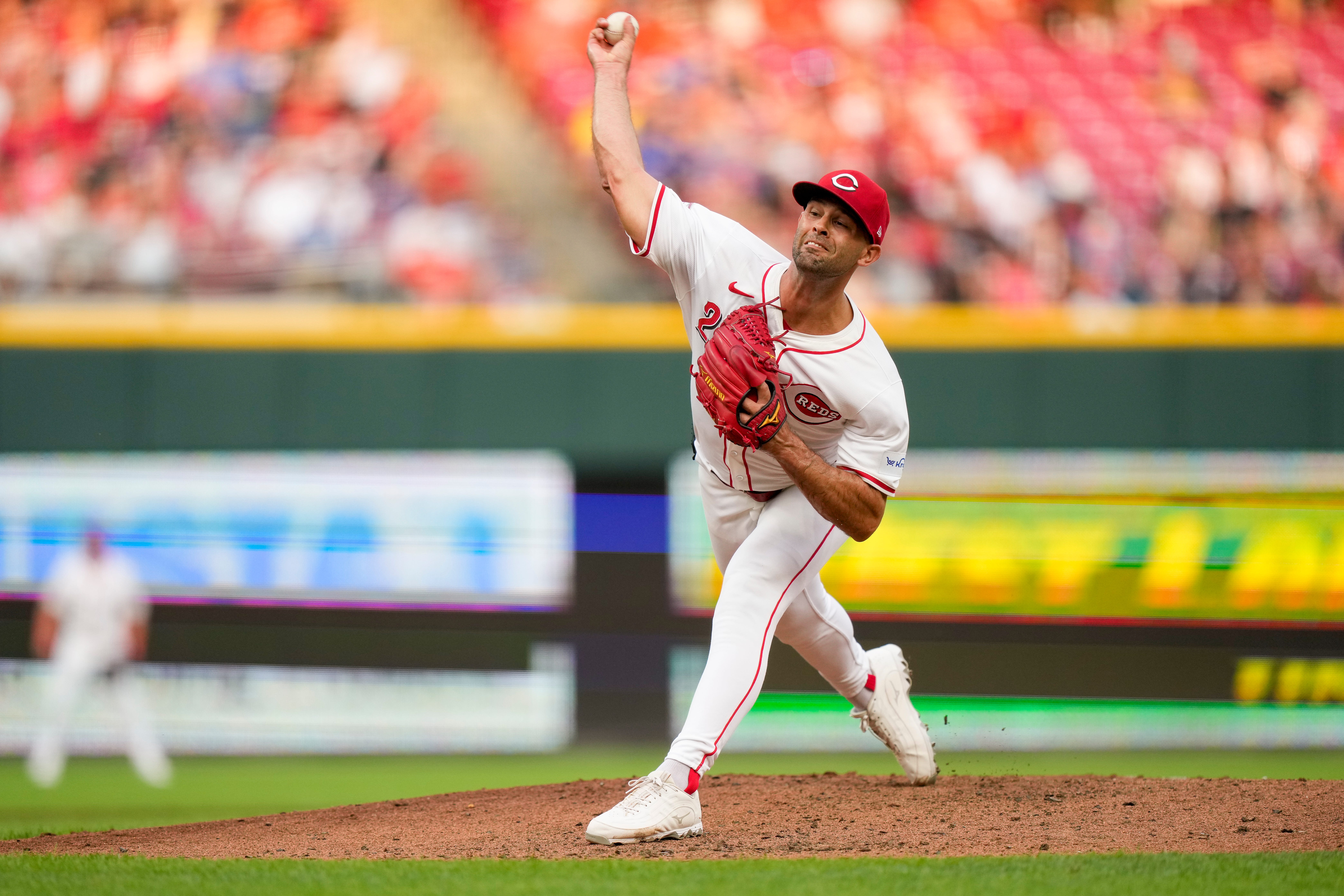 Cincinnati Reds hold on to relievers who deliver win over Chicago Cubs