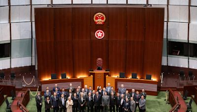 立法會議員與駐港總領事和名譽領事會晤（附圖）