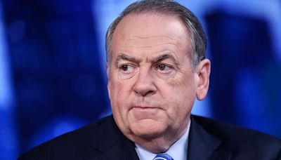 Fact Check: Online Ad Claims Mike Huckabee Is Leaving His TV Show To 'Pursue a Greater Purpose.' Here Are the Facts