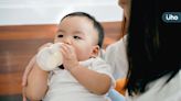 嬰兒便秘竟跟「喝什麼奶」有關！醫：寶寶有「這些情形」就是便秘