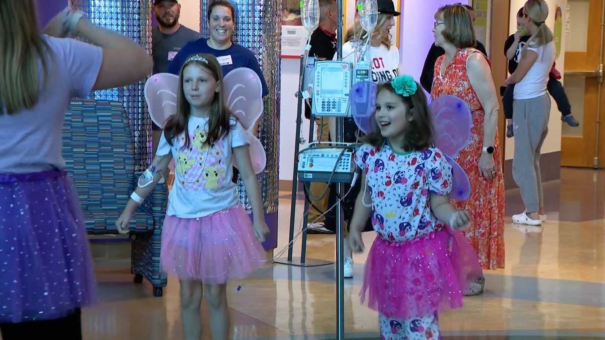 Party time! Kids go to prom at UPMC Children's Hospital of Pittsburgh