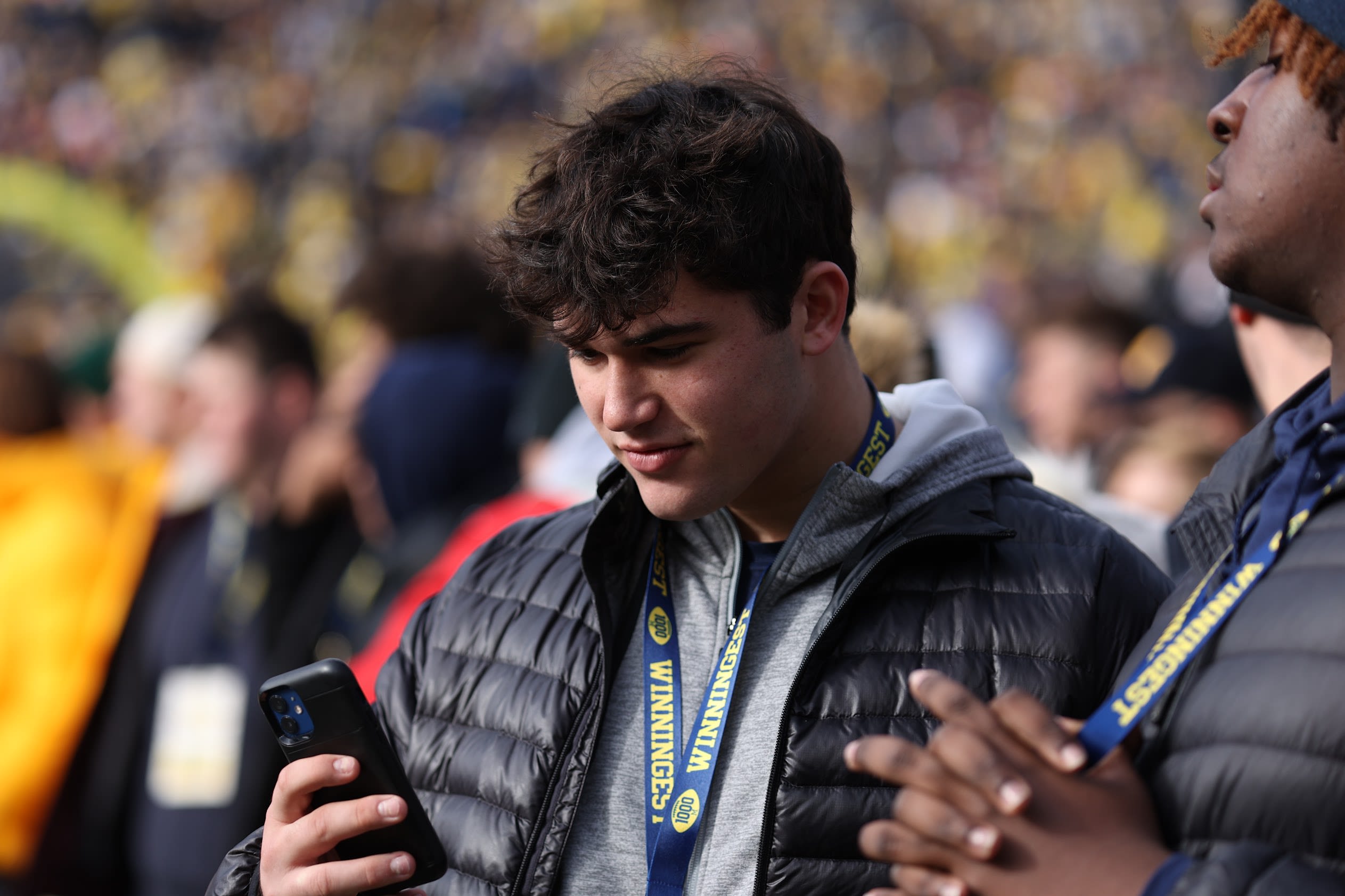 Michigan football trending for elite in-state 2025 O-lineman