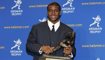 Reincorporan a Reggie Bush como ganador del Trofeo Heisman 2005