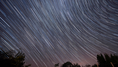 Una lluvia de estrellas iluminará el cielo argentino, ¿cuándo será y en qué lugares se podrá ver?