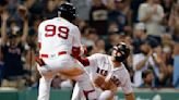 Red Sox IF Hernández tests positive for COVID-19