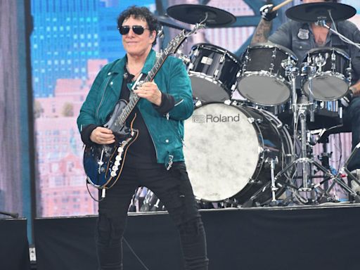 Journey cancel UK and Ireland tour amid legal wrangle