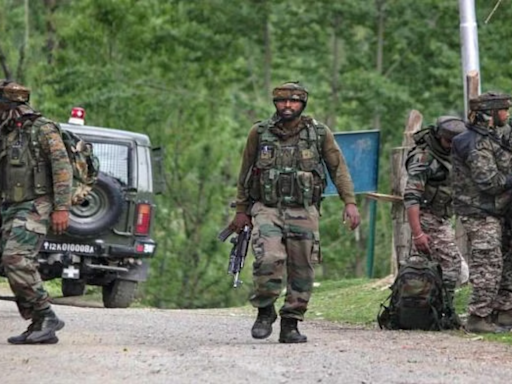 BREAKING News: Encounter Breaks Out In Jammu And Kashmir's Kupwara; 2-3 Terrorists Believed Trapped