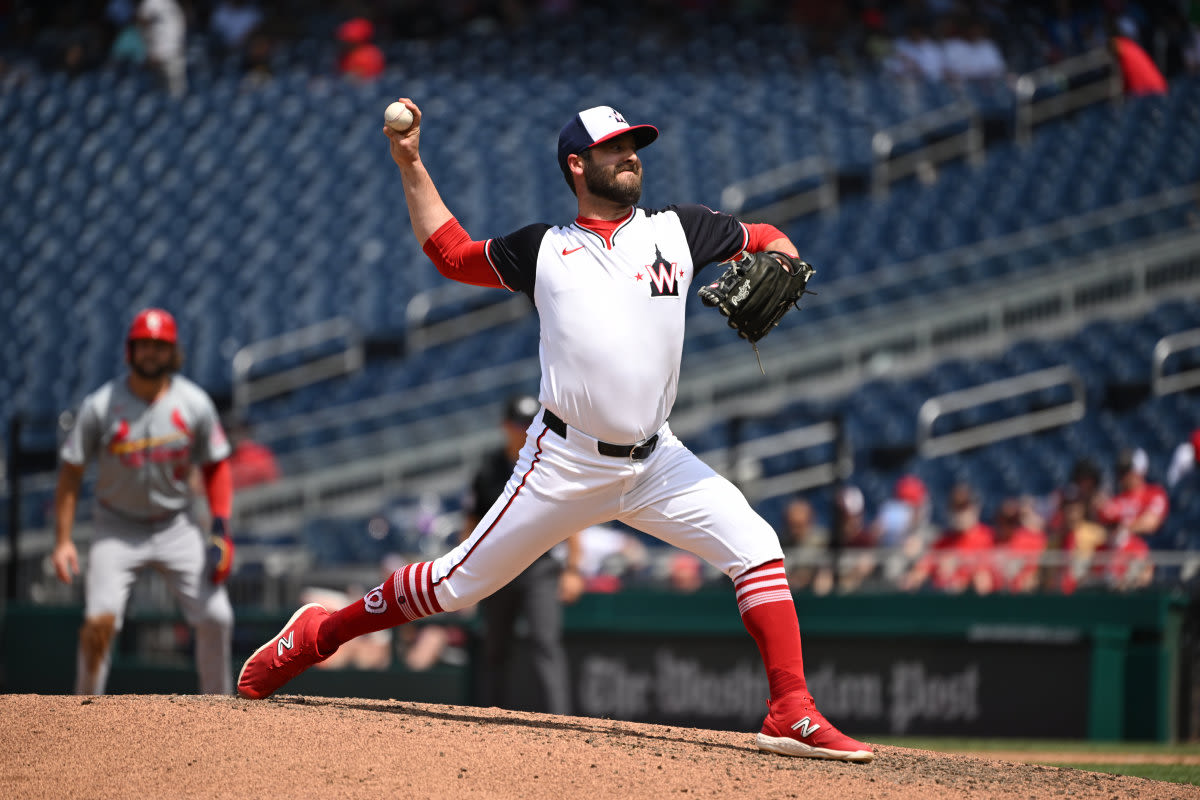 Dodgers News: Dodgers’ Former Bullpen Ace Moves to NL West Contender