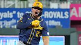 Willy Adames calls his shot in Brewers' ninth-inning comeback vs. Royals