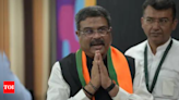 Education Minister Dharmendra Pradhan meets NEET aspirants amid exam controversy - Times of India