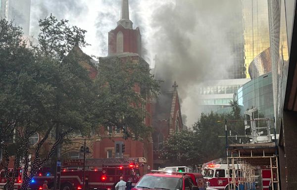 Firefighters battle 2-alarm church fire at First Baptist Dallas downtown