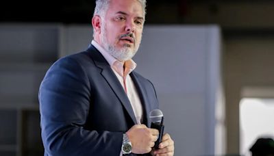 Iván Duque volvió a criticar al presidente Petro por romper relaciones con Israel: “La torpeza del Gobierno colombiano”