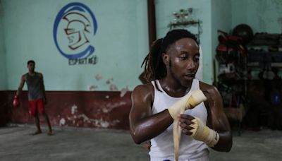 Ely Malik perdió un combate pero ganó su batalla al convertirse en el 1er atleta transgénero cubano