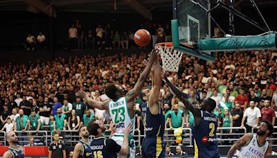 Al Riyadi coloca a punto de mate final del baloncesto en Líbano (+Fotos) - Noticias Prensa Latina