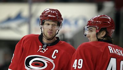 Former NHL all-star Eric Staal inks 1-day deal with Carolina Hurricanes to retire after 18 seasons