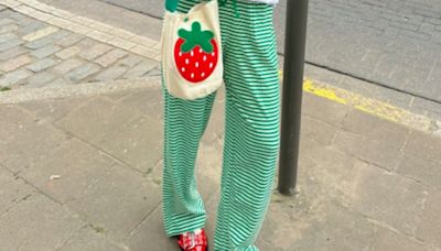 Calça de pijama é a tendência confortável das ruas no momento