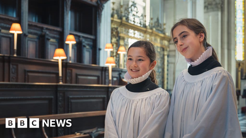 First girls become members of St Paul's Cathedral choir