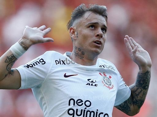 António Oliveira manda recado a Róger Guedes após jogo do Corinthians: "Se puder..."