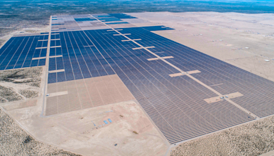 El país que superó a Chile con la central solar más grande de América Latina