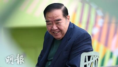 73歲鄭則士貪慕虛榮仍然恨獎 曾兩奪影帝 期待再攀高峰 (22:44) - 20240530 - SHOWBIZ - 明報 Our Lifestyle