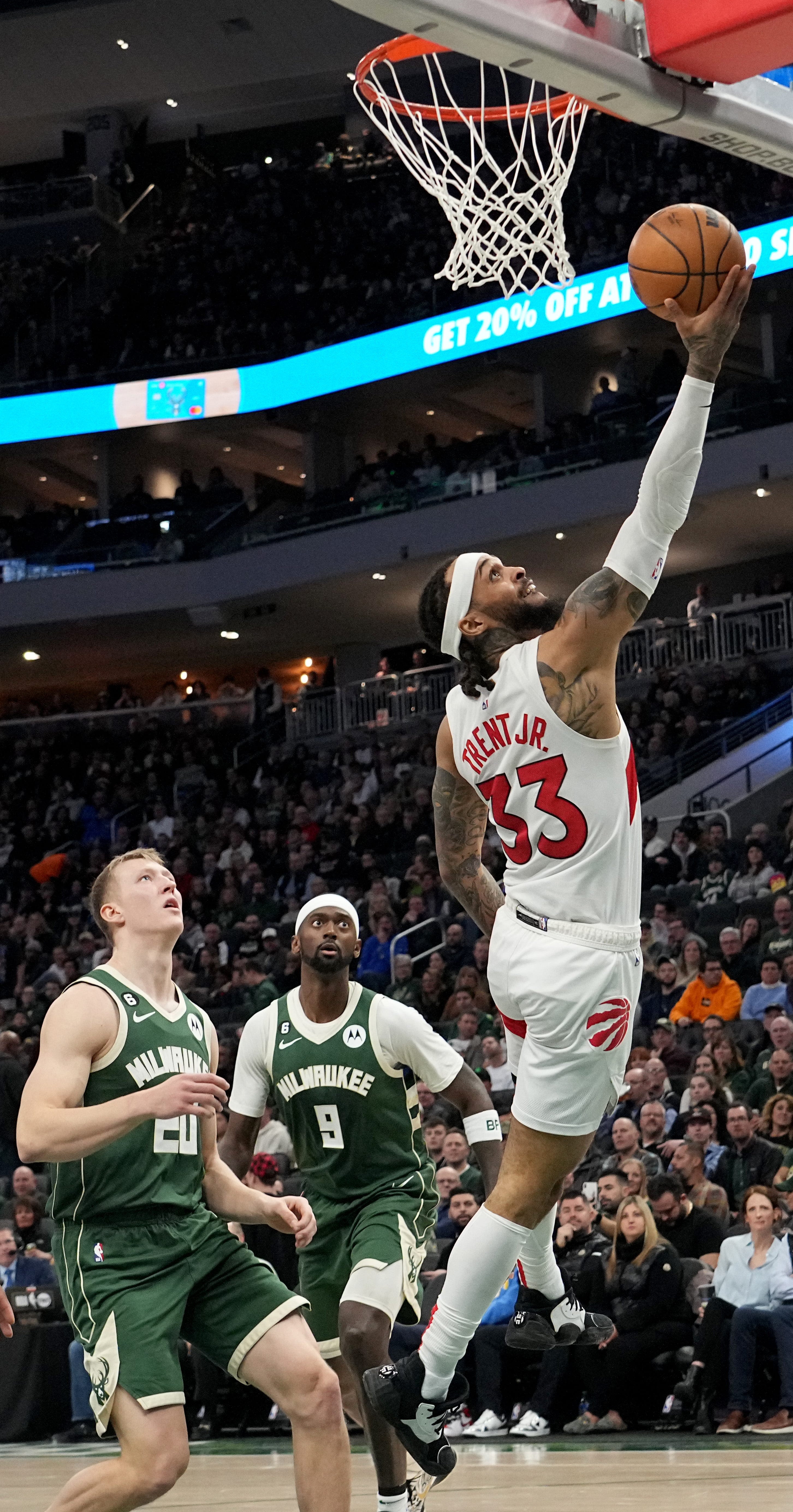 The Milwaukee Bucks have agreed to sign free agent shooting guard Gary Trent Jr.