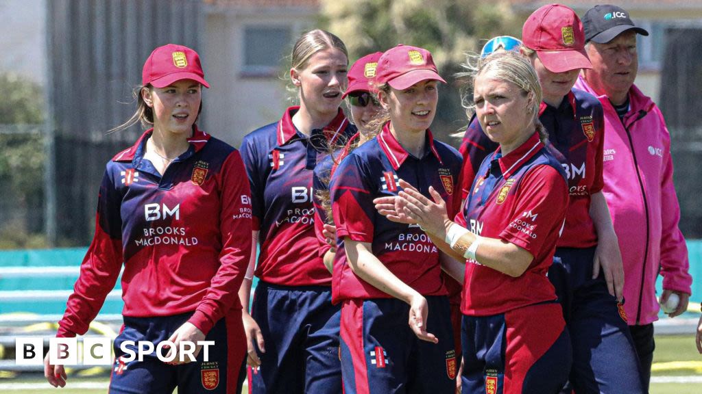Jersey women's cricket boss Darren Thomas aiming to produce professional players