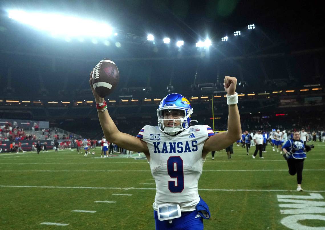 Kansas quarterback Jason Bean signs with Indianapolis Colts as undrafted free agent