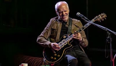 Peter Frampton Rallies For Rock Hall Induction During ‘Never Ever Say Never’ Tour Stop In L.A. [Photos/Videos]