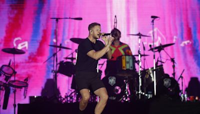 Vocalista do Imagine Dragons fala sobre infância no Brasil: 'Lembro de beber guaraná e ir a churrascarias'