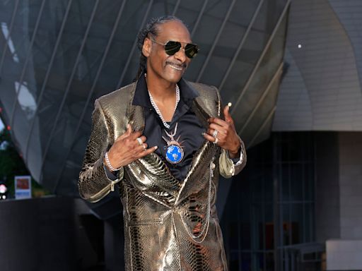 Fans are obsessed with Snoop Dogg’s appearance at the Paris 2024 Olympics