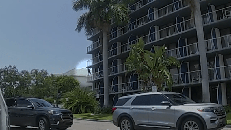 WATCH: Man jumps between hotel balconies to avoid Florida deputies