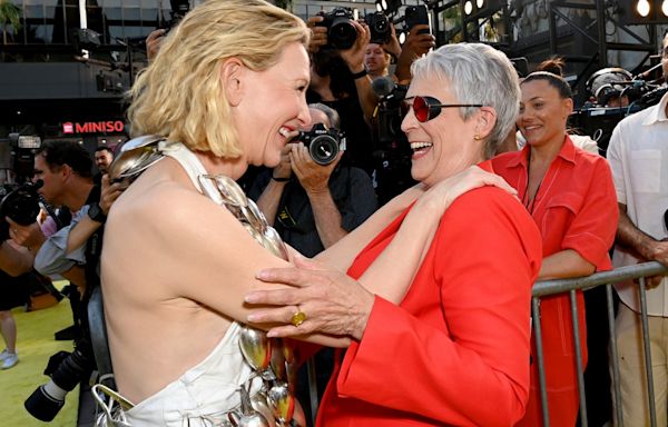 Jamie Lee Curtis sweetly saves co-star Cate Blanchett from wardrobe malfunction