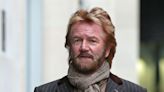Noel Edmonds fans ask same question about 'odd' photo as shop owner speaks out